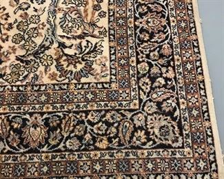 Kismet Classic 8.5X11 fringed rug