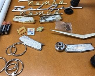 Belaire and Nomad, Chevrolet Car Emblems