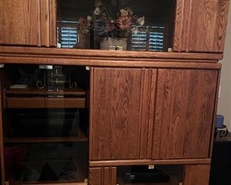 Entertainment center