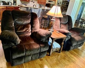 Leather reclining chairs