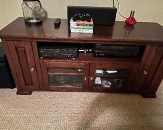 Entertainment center table