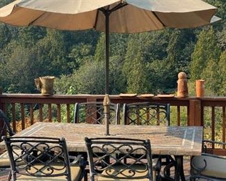 Beautiful Outdoor Table & Chairs