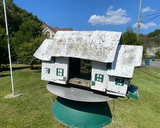 Bird house.