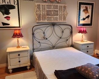 queen bed: 50"h