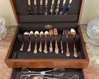 REED & BARTON Flatware - Service for 8                              Comes w/ storage box