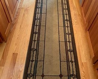 Runner                                                                                       
Measures: 7' 7" x  23"