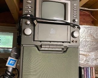 The Singing Machine STVG-500 Karaoke Machine - with One Microphone