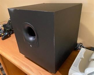 JBL SUB135 - 200 Watt Powered Sub Woofer 