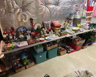 Christmas decorations / items