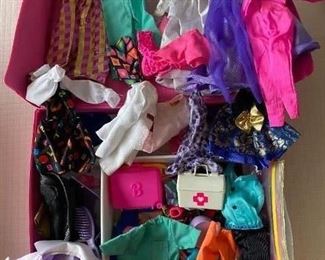 Barbi Cloths/Accessories 