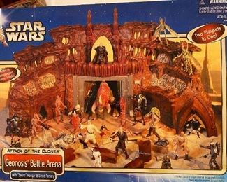 STAR WARS Geonosis Battle Arena - Attack of the Clones