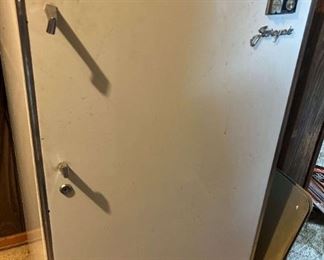 National Jetcycle Mini Fridge    
 https://ctbids.com/estate-sale/17888/item/1782328