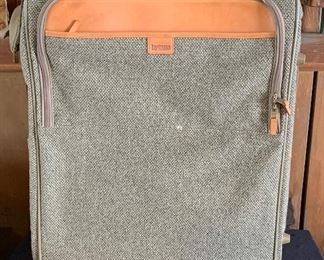 Hartmann 2-wheel expandable luggage, 24” tall x 18” wide. Hardly used!!!