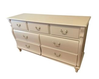  $400 - Stanley Furniture 7 Drawer Caroline White Dresser LD125-22                                                                                      For more pictures, contact us www.GoodbyHello.com       Description: Gracefully Victorian, the Caroline bedroom collection has decorative pilasters, beaded overlay and drop-bail hardware set a romantic tone, while the classic lines and pristine white finish ensure lasting appeal. Timeless in both design and function, this Caroline dresser will transition with your daughter's growing needs. Made in the USA using durable hardwood solids and veneers from sustainable forests.  It can be used both as children's furniture or as a feminine dresser for any age. Retail price for this dresser is  $1,299.
Condition: Excellent
Dimensions: 56 x 18 x 32H
Local pick up Bethesda, MD.  Contact us for shipper suggestions.