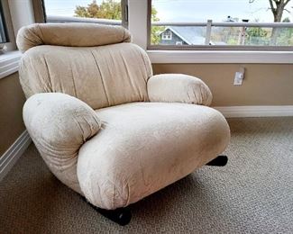 Over-stuffed Japanese Rocker