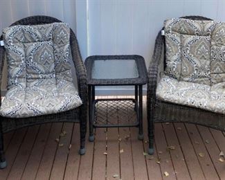 Outdoor Chairs with Cushions