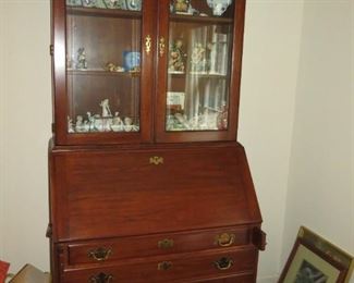 HENKLE HARRIS SECRETARY.  EARLY SALE $450.  919-417-1950.