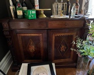Henredon Style Inlaid Bar Chest