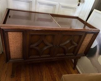 Mid Century Magnavox Music Console Record Player