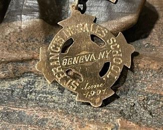 14KT GOLD 1907 Geneva NY St Frances DeSales School Award Badge