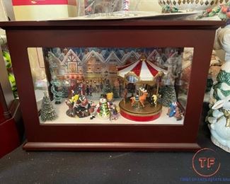 Brand New Animated Christmas Music Box