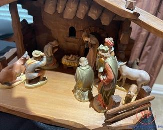 DOLFI Carved Wood Nativity Set
