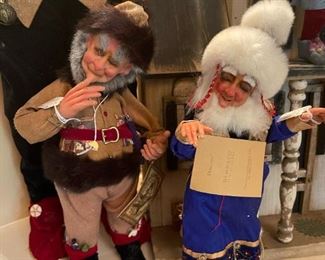 DROLLERIES Santa Figures