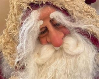 DROLLERIES Santa Figures