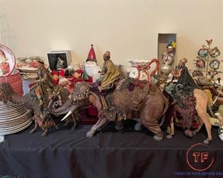 DEPT 56 Neapolitan Nativity Three Wisemen Set