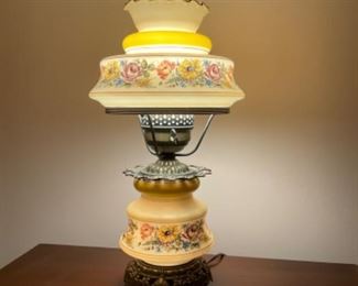 Vintage Quoizel Abigail Adams Blue Poppy 3 Way Hurricane Parlor Lamp 21” 1973 