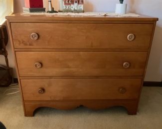 Nice Three Drawer Dresser. Dove Tail Drawers