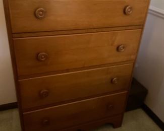 Nice 4 Drawer Highboy Dresser. Dove Tail Drawers