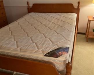 Full Bed Matches 2 Dressers and Side Table