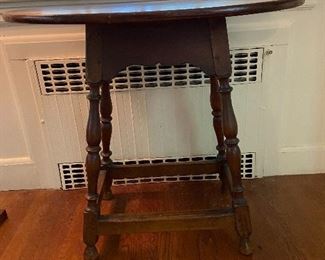 Tavern table antique