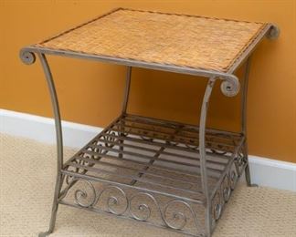 20 in W x 20 in D x 22 in H