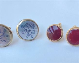 2 Pairs Cufflinks Jewelry
Lot #: 127