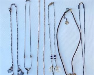 6 Necklaces Jewelry
Lot #: 64
