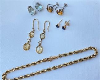 4 Pairs Earrings, 1 Bracelet Jewelry
Lot #: 125