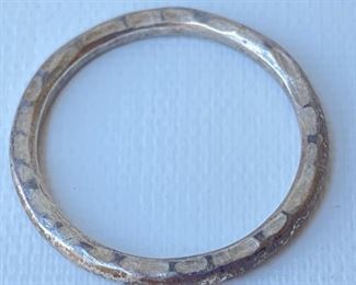 Vintage Tiffany & Co Paloma Picasso Sterling Silver Ring Marked 925 In Dust Bag Jewelry
Lot #: 12