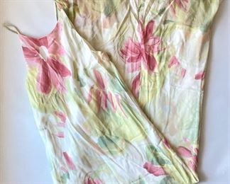 Vintage Mannequines Floral Sleeveless Dress, Size 8
Lot #: 109