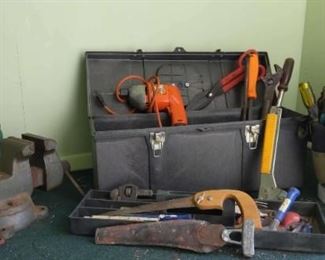 Hydraulic Jacks, Bench Vises And More Tools https://ctbids.com/estate-sale/18086/item/1806771