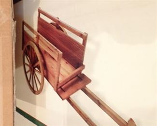 WOOD WAGON CART
