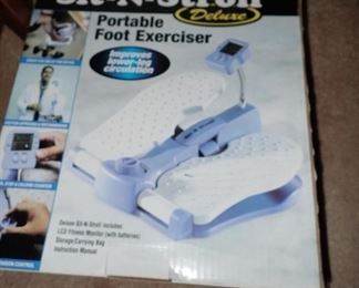 SIT N STROLL PORTABLE FOOT EXERCISER