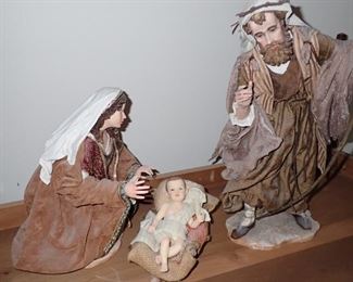 THREE PIECE NATIVITY BROWN
