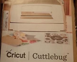 CRICUT CUTTLEBUG