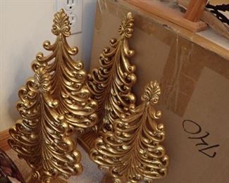 GOLD CHRISTMAS TREES

