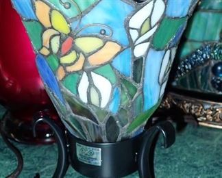 STAINED GLASS LAMP