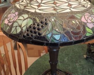 STAINED GLASS LAMP