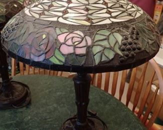 STAINED GLASS LAMP