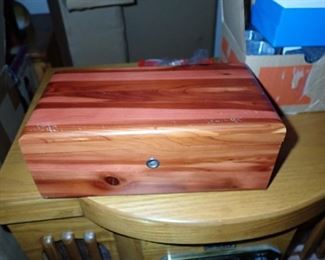 LANE CEDAR CHEST MINI
